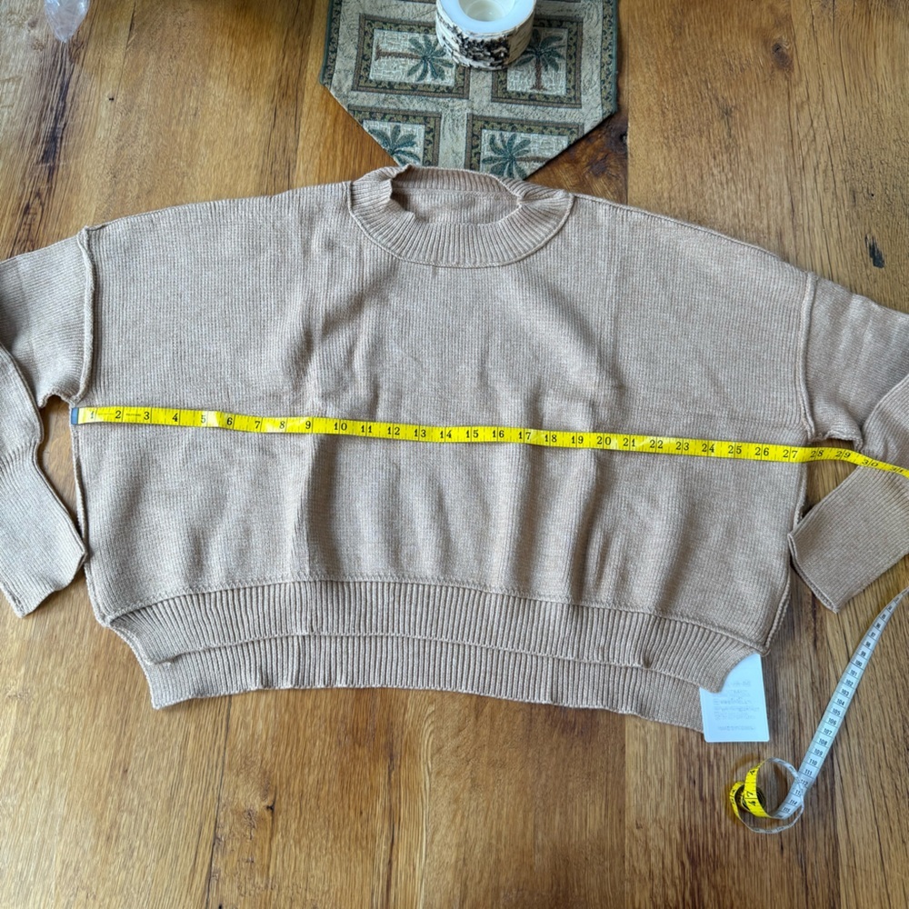NWT Oversized Knit Pull Over Sweater - Picture 4 of 9